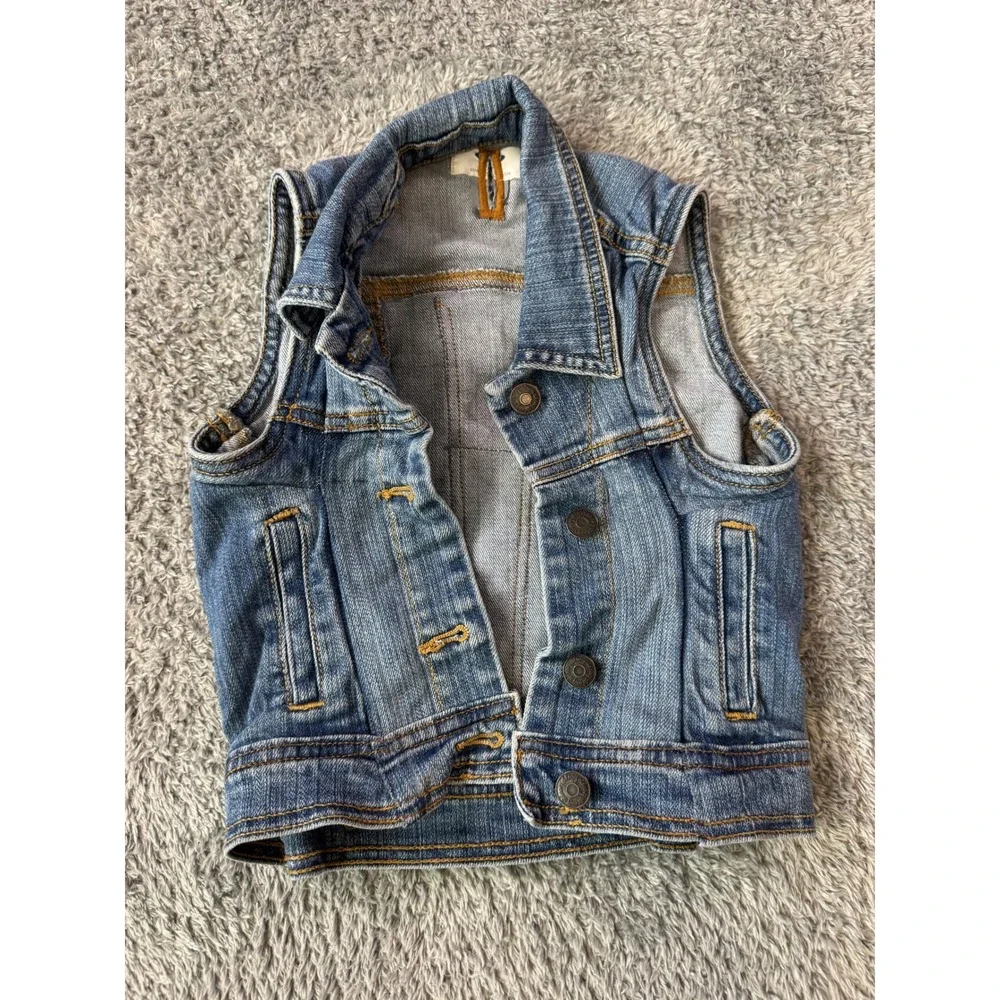 Old Navy Girls Stretch Denim Vest Size 8 Blue Button Up Cotton Blend